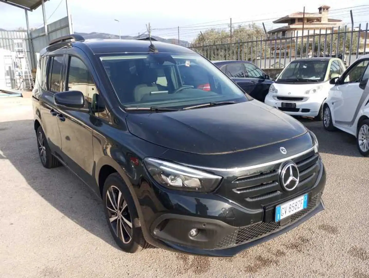 Mercedes-Benz EQT EQT Long 200 Noir - 2