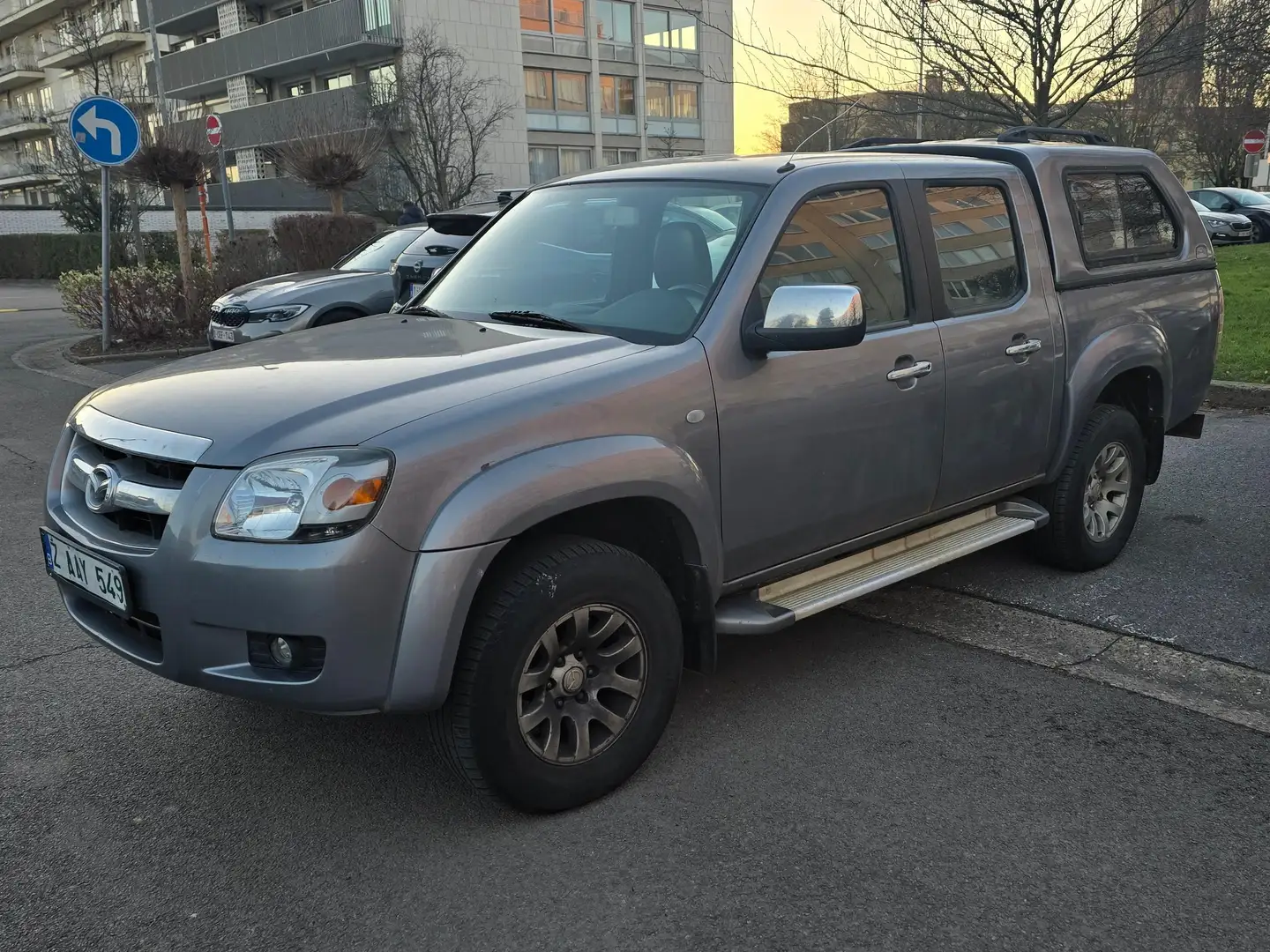 Mazda BT-50 2.5 Turbo CDVi 16v 4WD Active Grau - 2