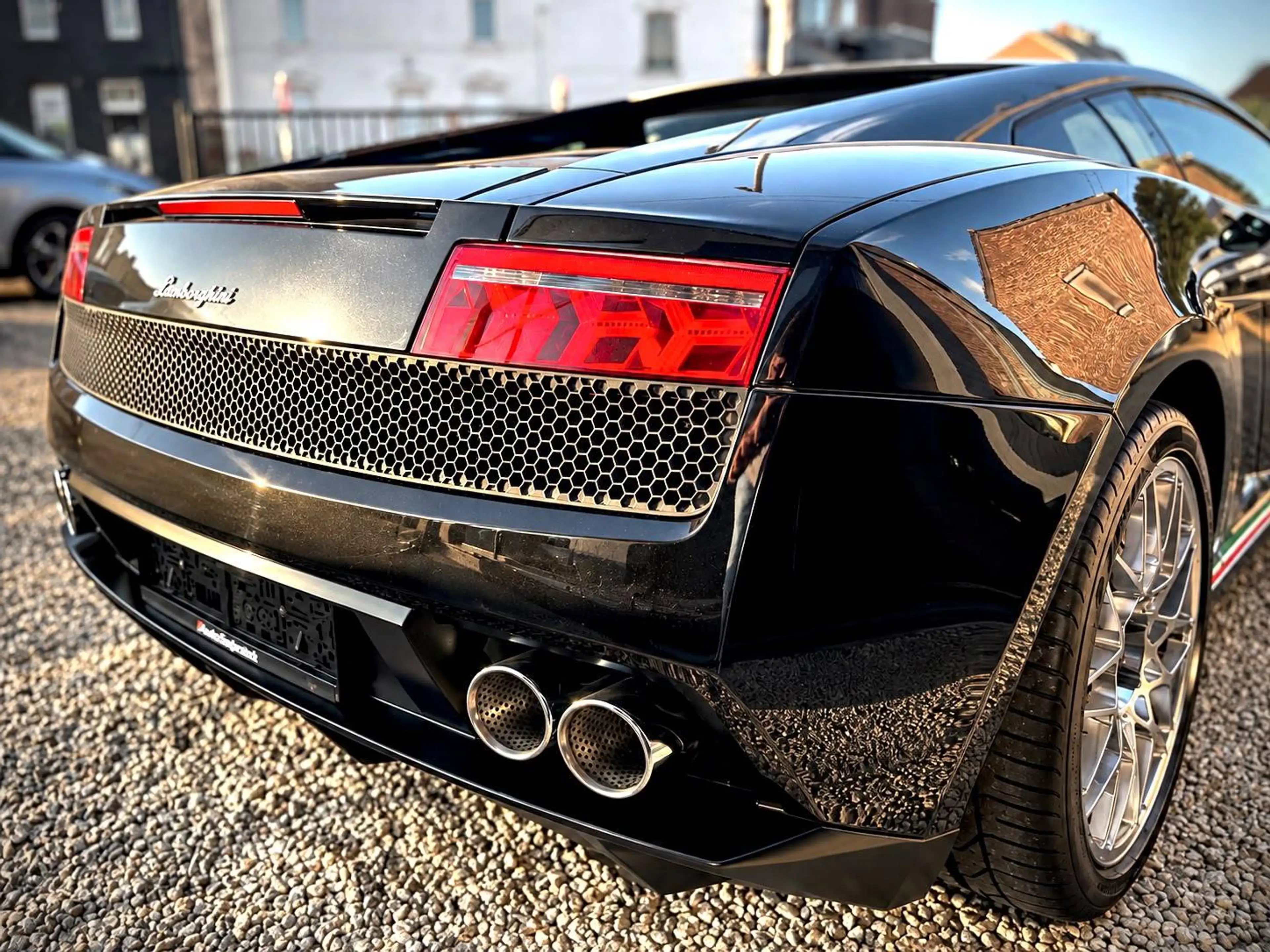 Lamborghini Gallardo Gallardo 5.2i V10 40v LP560-4 E-gear ** TVA 21% ** BELGE ** HISTORIQUE ** — photo 11