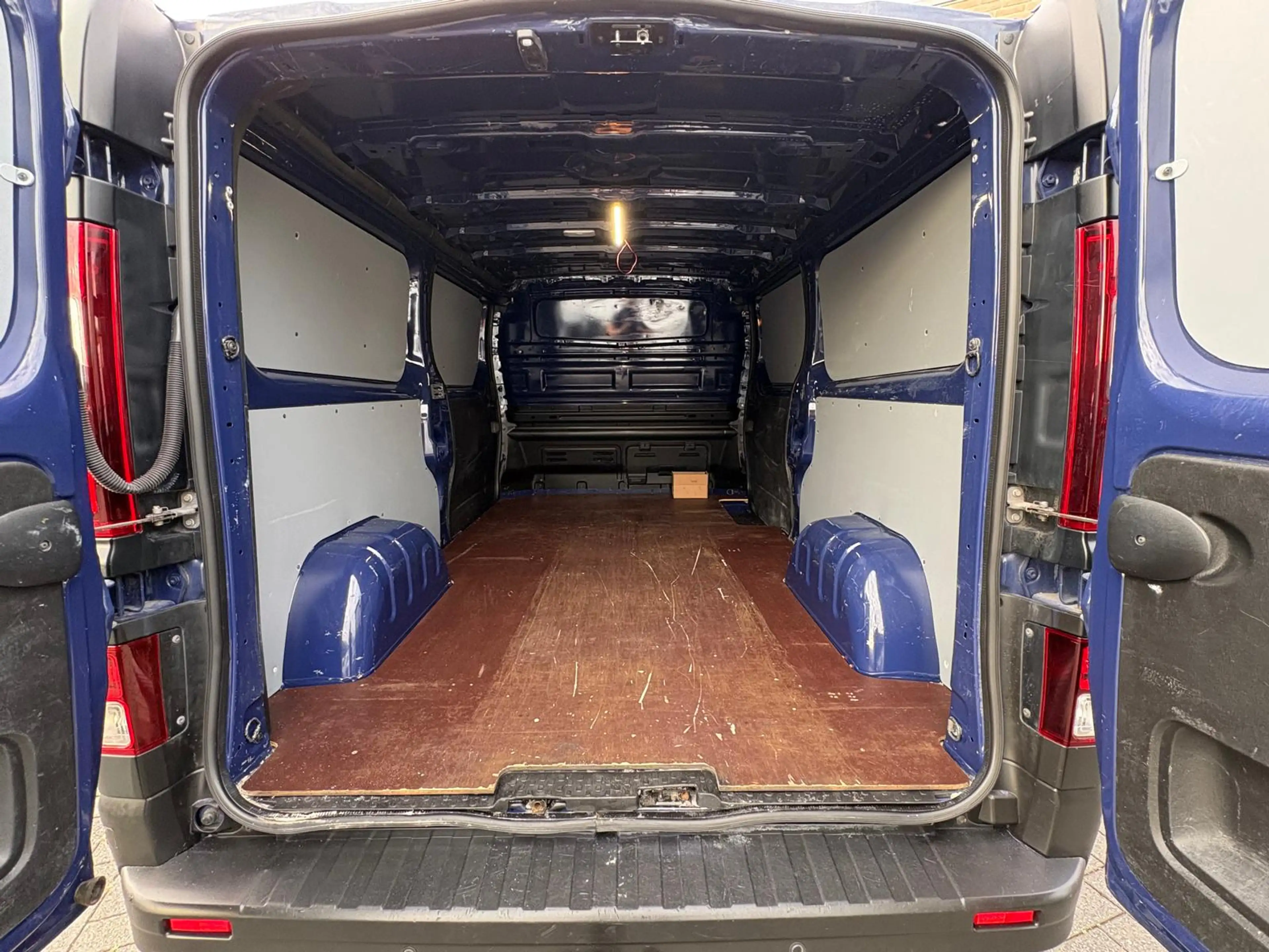 Renault Trafic 2.0DCI 130PK Lang / 2x Schuifdeur / Cruisecontrol — photo 3