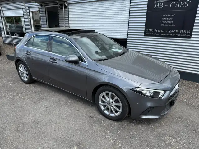 Mercedes-Benz A 220 4Matic*AUTO*WIDESCREEN*PANO*LED*NAVI