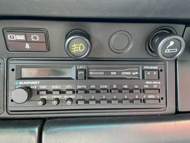 Porsche 911 view 15