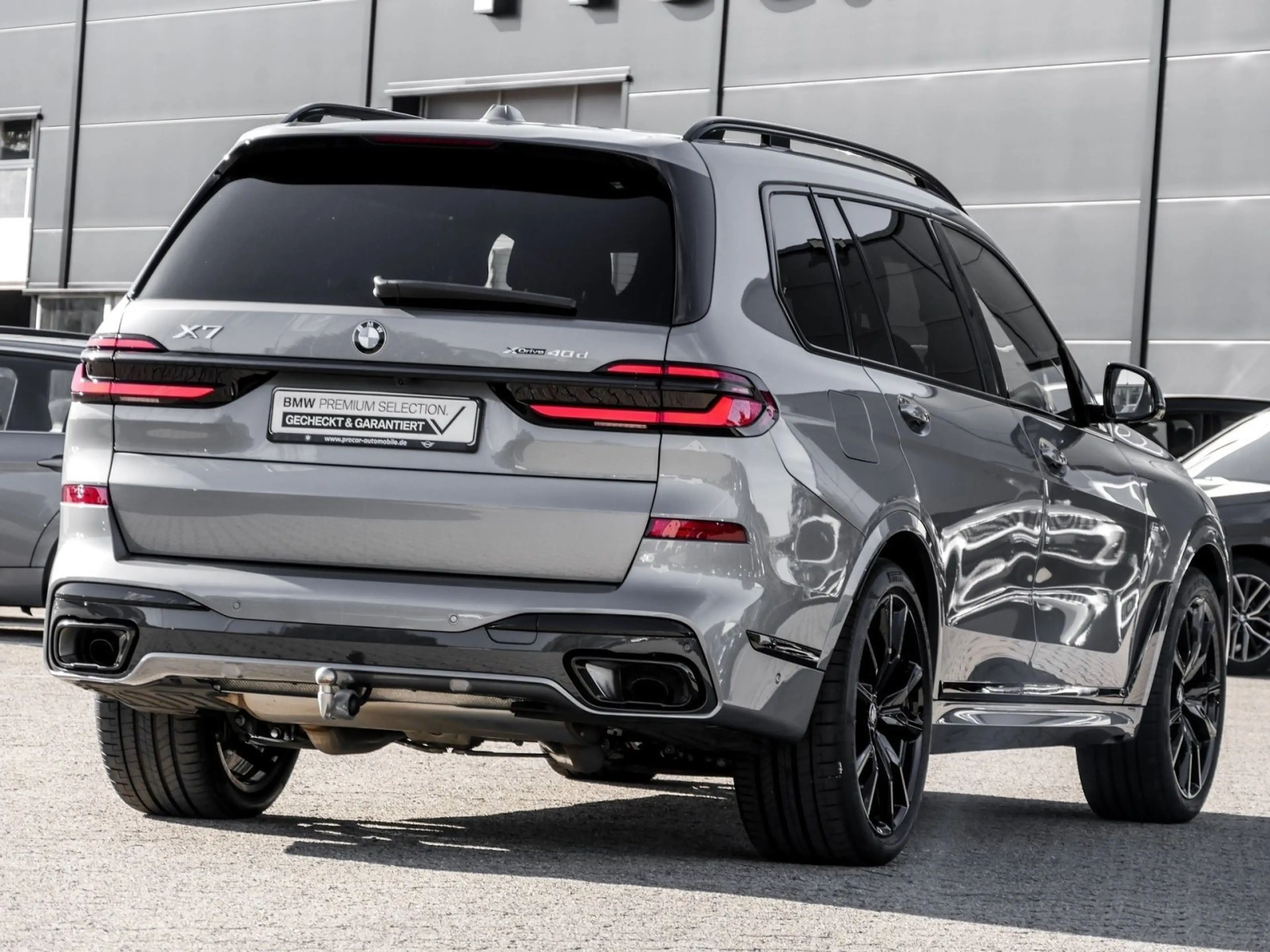BMW X7 xDrive40d — photo 2