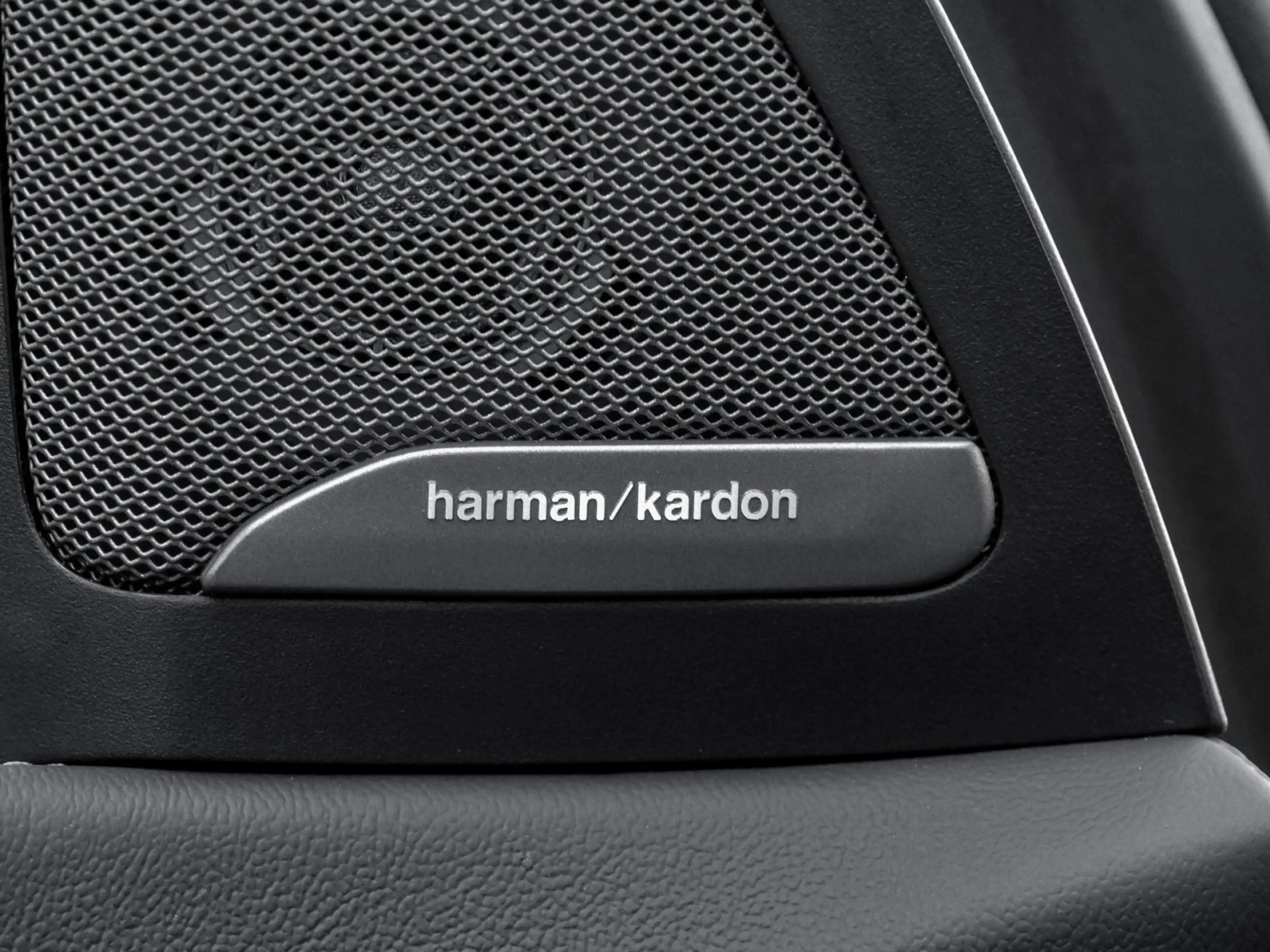 BMW X7 xDrive40d — photo 15