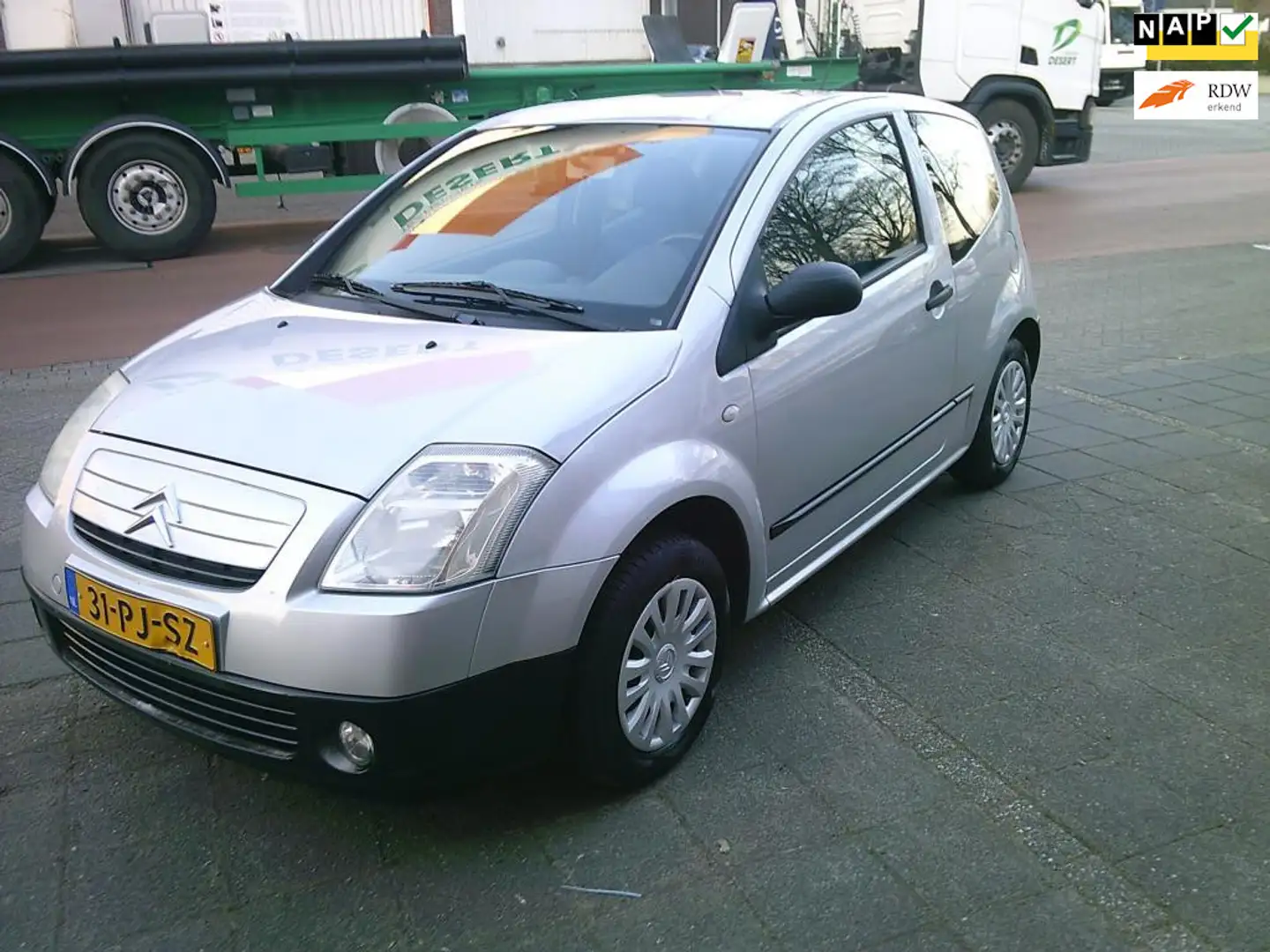 Citroen C2 1.1i Ligne Prestige Grijs - 1