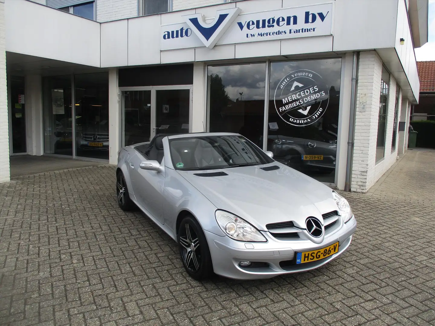 Mercedes-Benz SLK 1.8 SLK200 KOMPR ROADSTER AUT / CARPLAY+CAMERA / 9 Grijs - 1