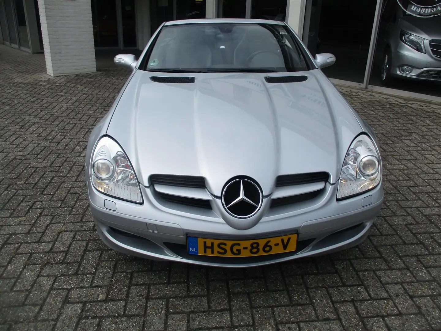 Mercedes-Benz SLK 1.8 SLK200 KOMPR ROADSTER AUT / CARPLAY+CAMERA / 9 Grijs - 2