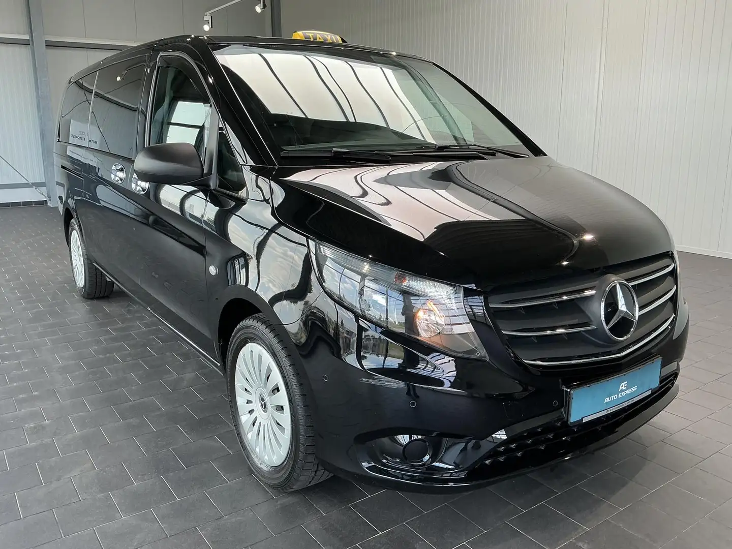 Mercedes-Benz Vito 114 CDI Pro extralang+Tourer+Taxi+Leder Zwart - 2