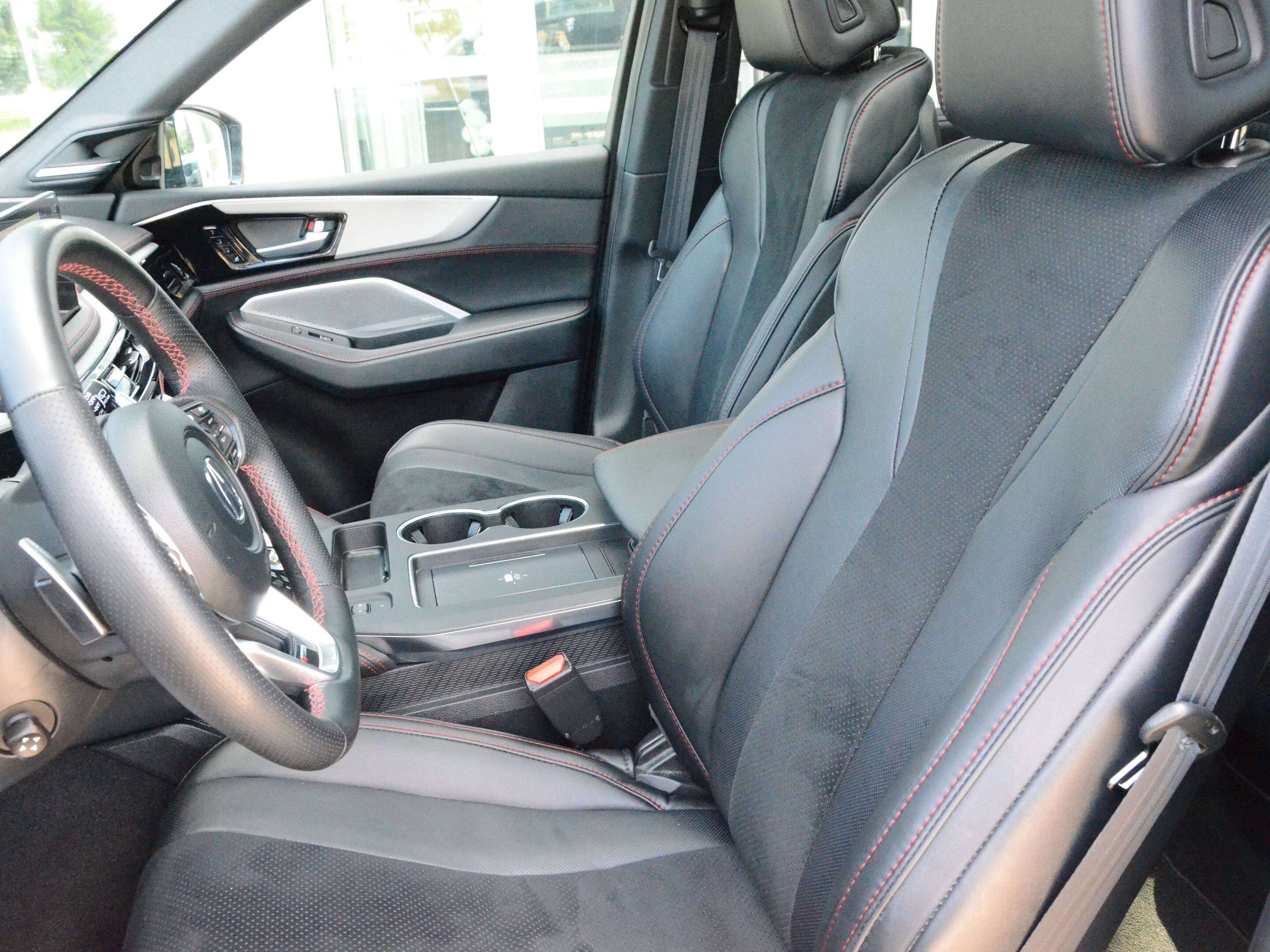 2025 Acura MDX