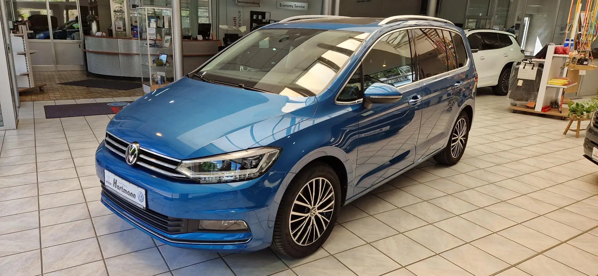 Volkswagen Touran Highline 1,5TSI Matrix AHK Navi RFK PGD Blau - 2