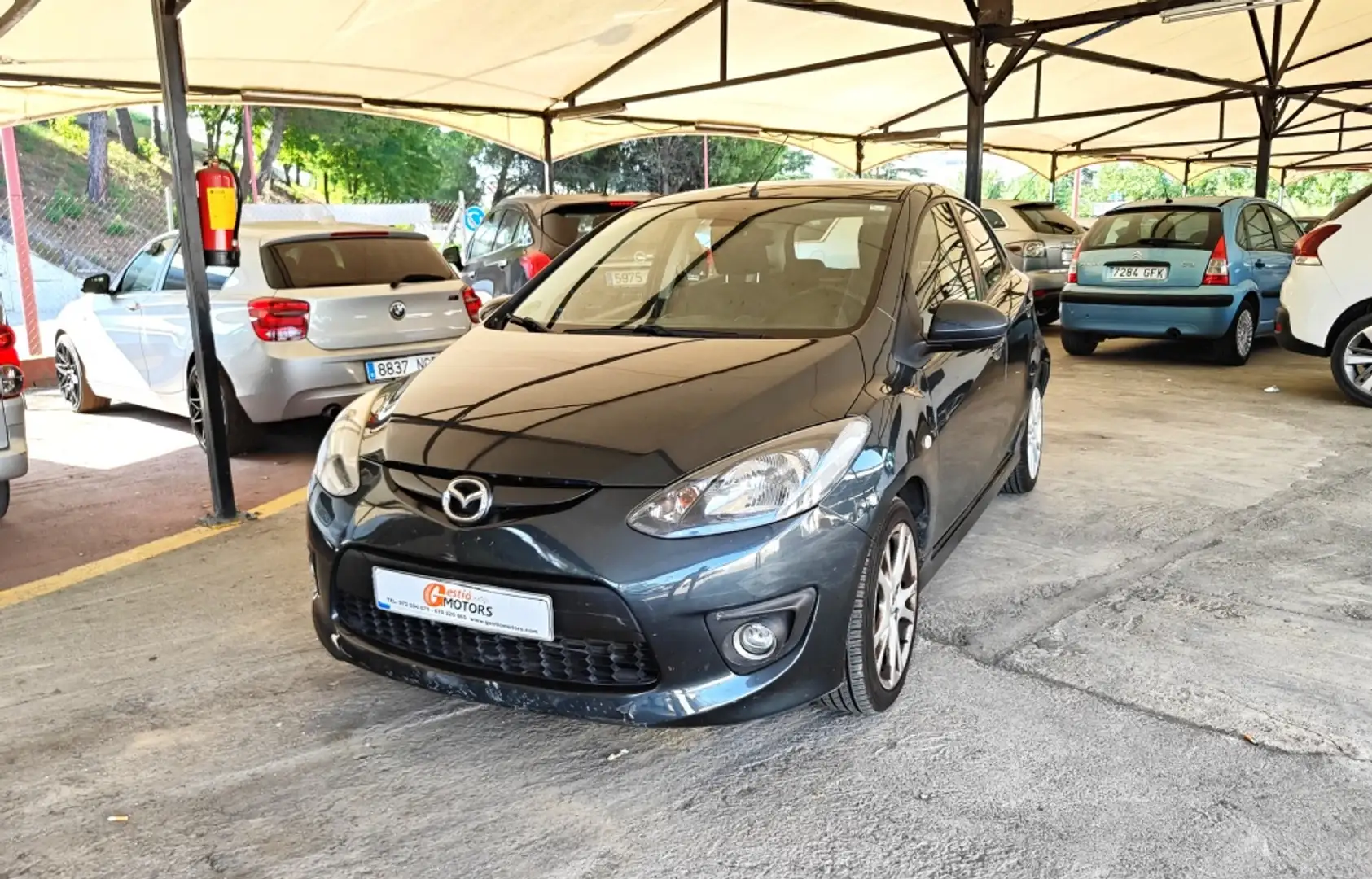 Mazda 2 1.5 Sportive Gris - 1