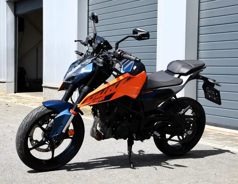 KTM 125 DUKE - foto 3