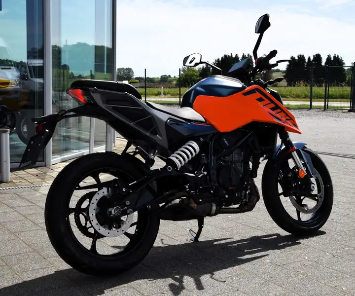 KTM 125 DUKE - foto 4
