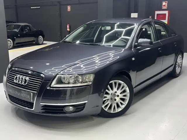 Audi A6 3.2 FSI quattro Tiptronic