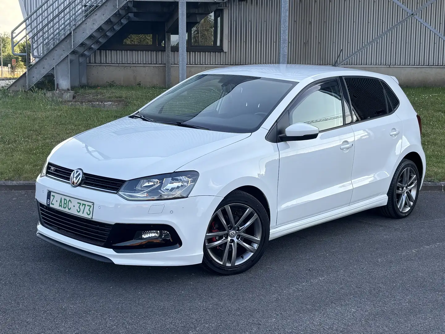 Volkswagen Polo 1.4 CR TDi R-LINE// DSG //CAR-PLAY//GARANTIE Blanc - 1