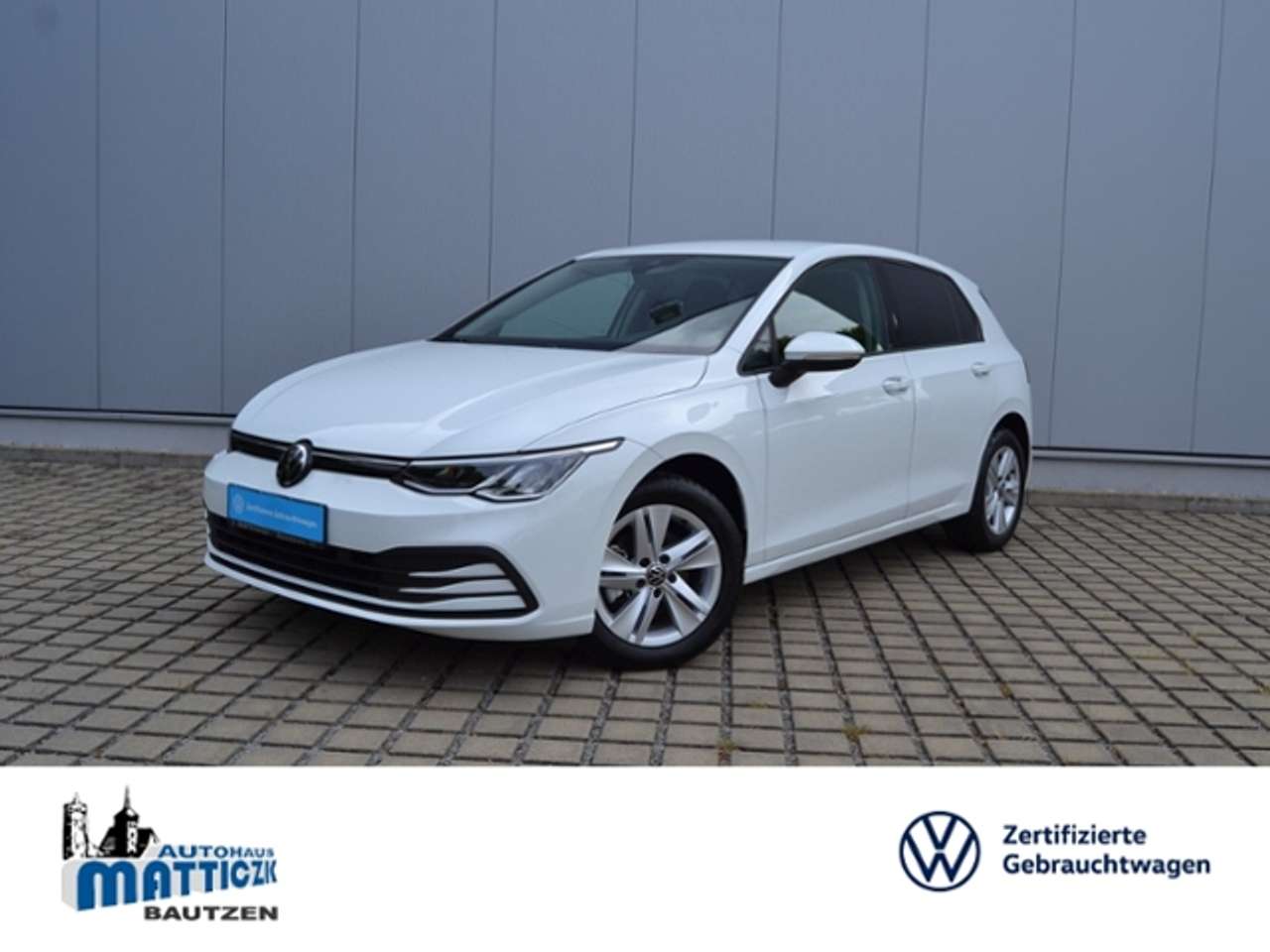 Volkswagen Golf 2022 — VIII 1.5 TSI Life LED/NAVI+VZE/BUSINESS-PREMIUM/A