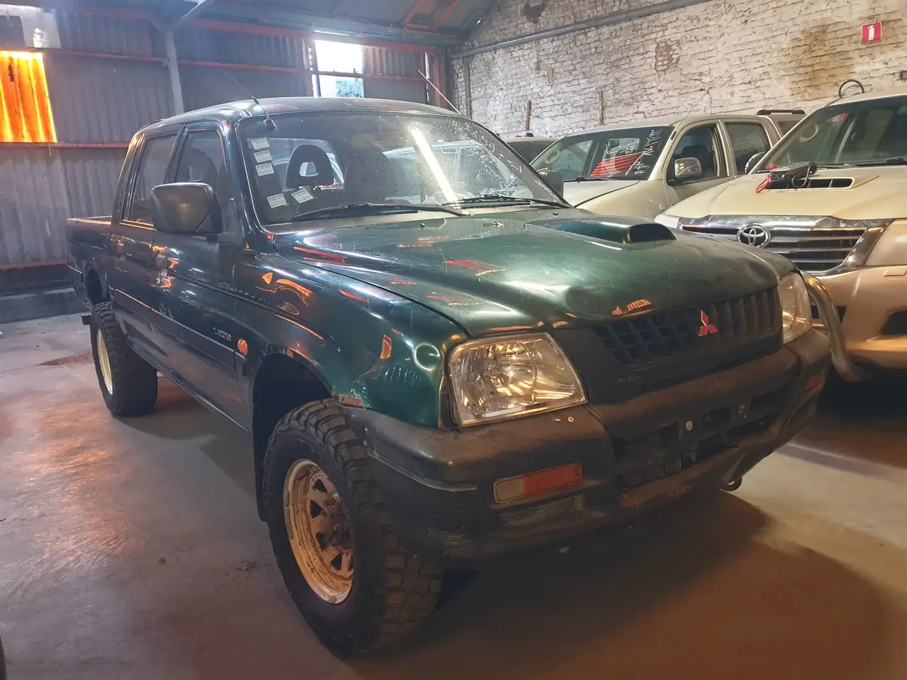 Mitsubishi L200 2.5 Turbo GL 4WD "Airco", foto 2