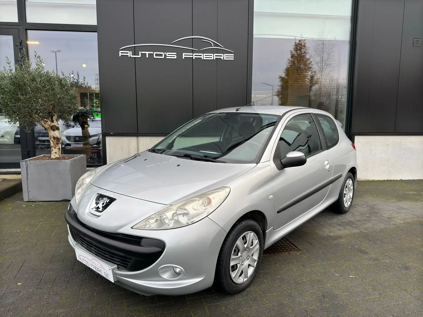 Peugeot 206 + 1.4i Benzine Airco 94000km Argent - 1
