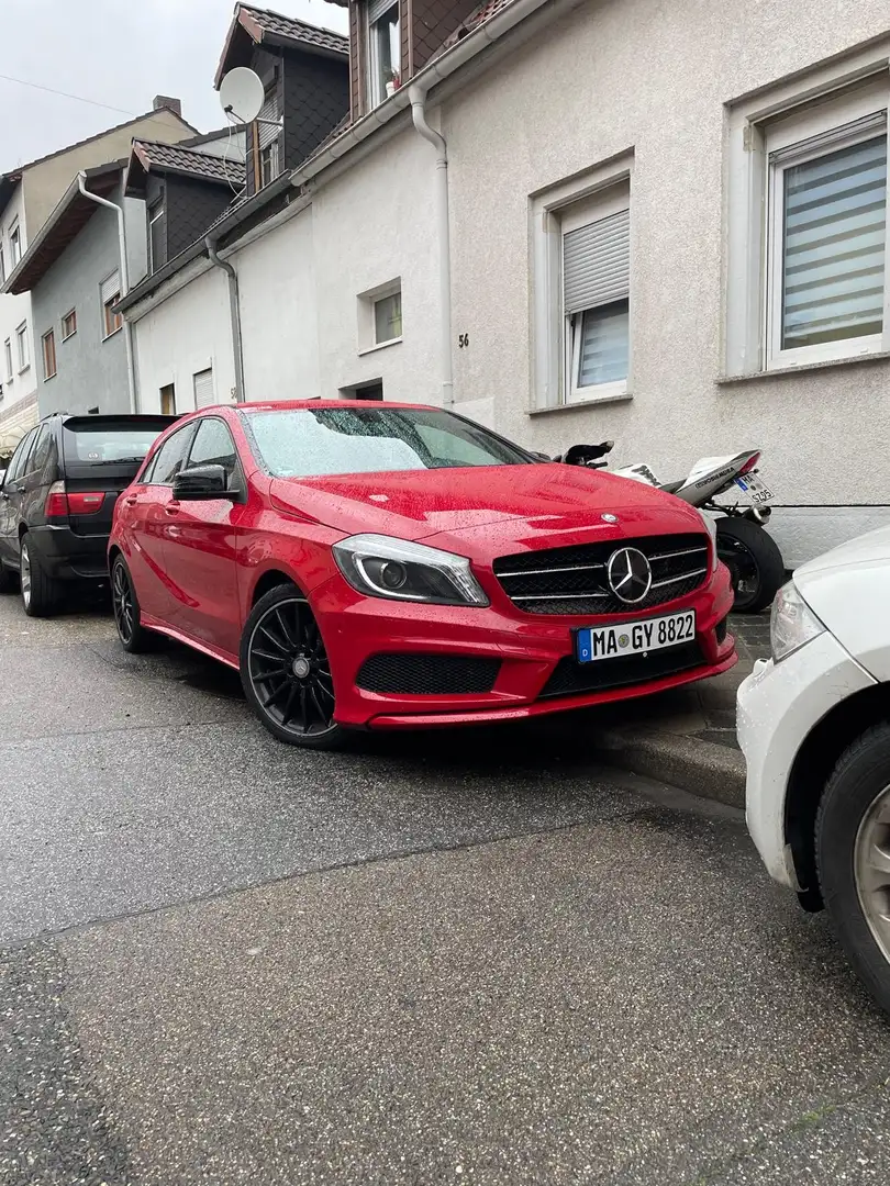 Mercedes-Benz A 200 7G-DCT AMG Sport Rouge - 1