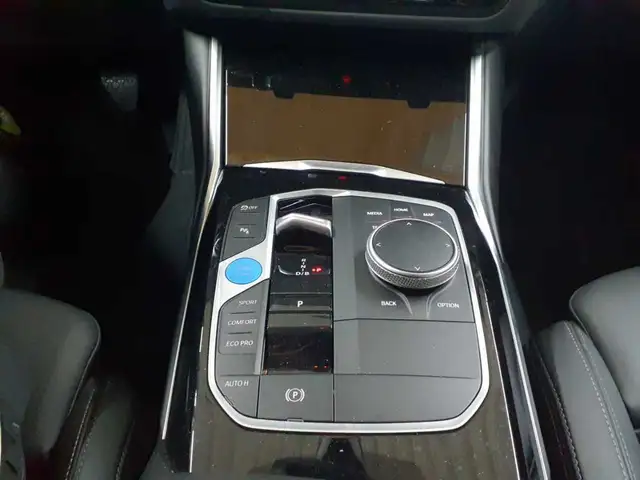 BMW I4 view 10