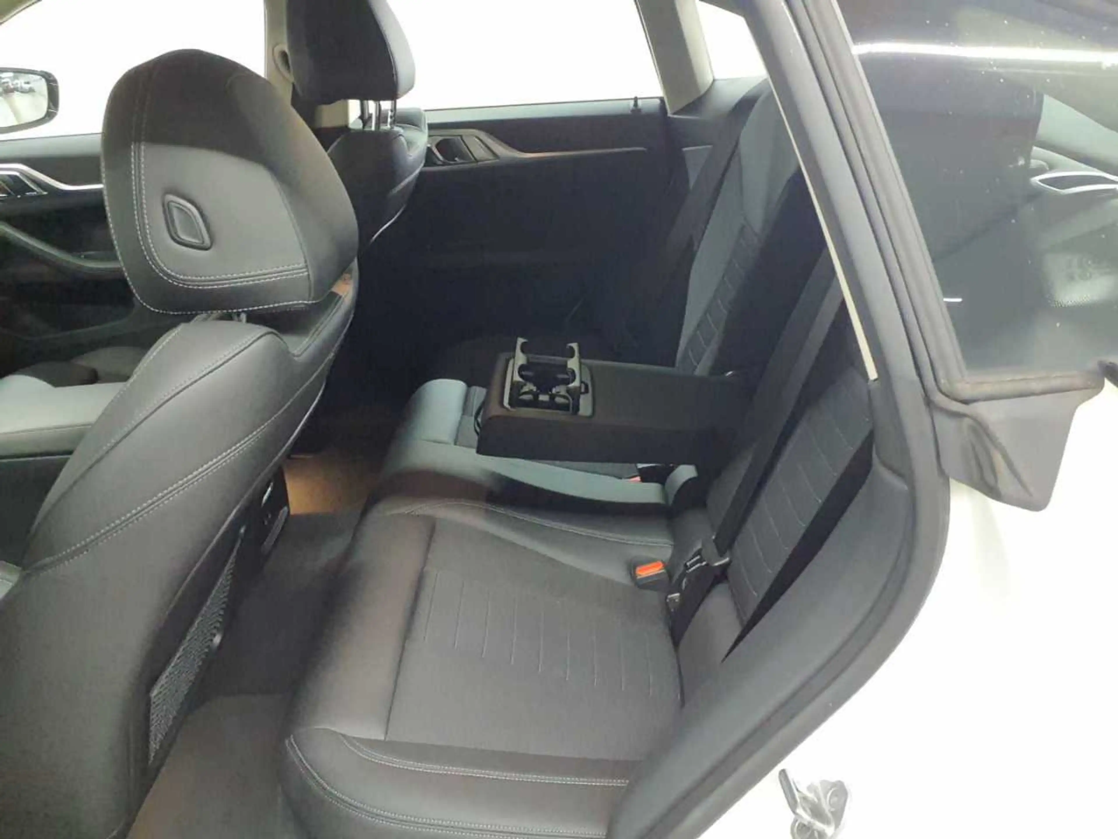 BMW i4 i4 eDrive40 Gran Coupe Navi SHZ LED — photo 14