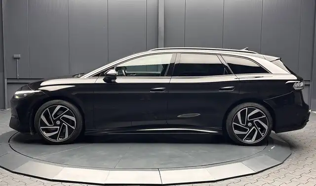 Volkswagen Id.7 view 2