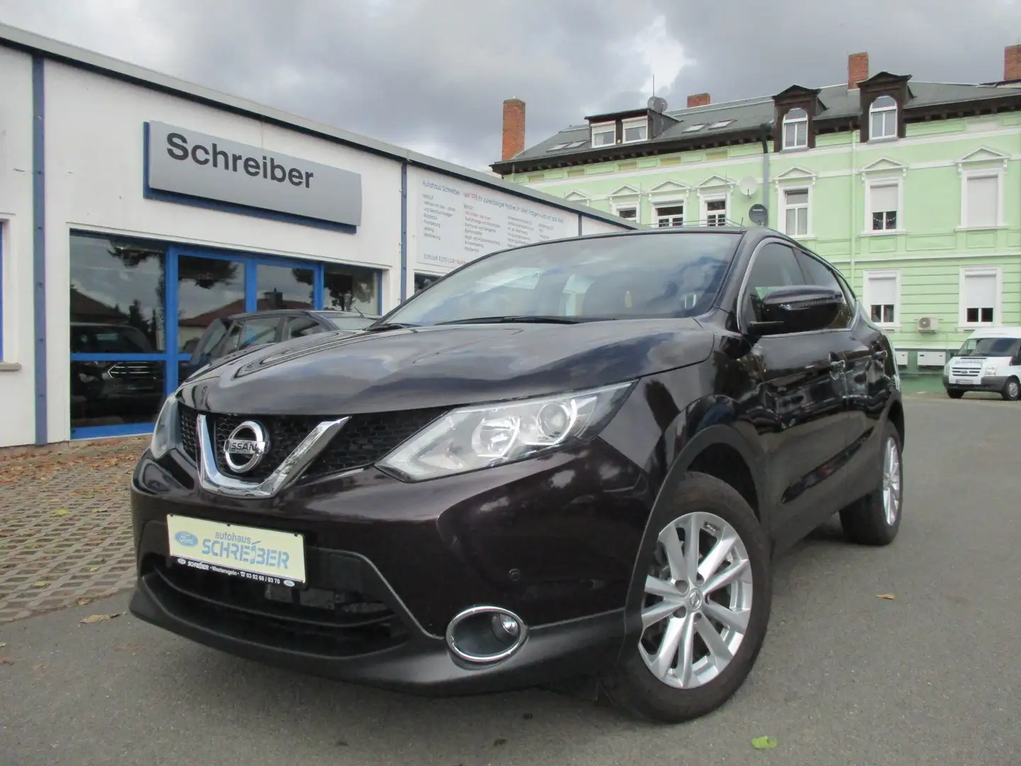 Nissan Qashqai Qashqai 1.2 DIG-T Acenta, Navi, SH Mauve - 1
