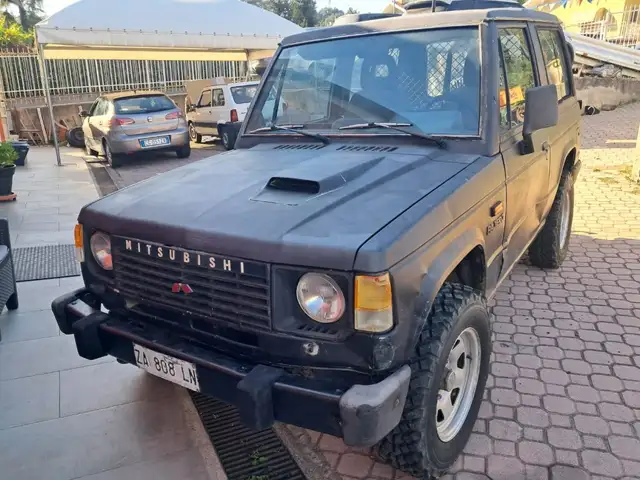 Mitsubishi Pajero 2.5 TD autocarro gancio