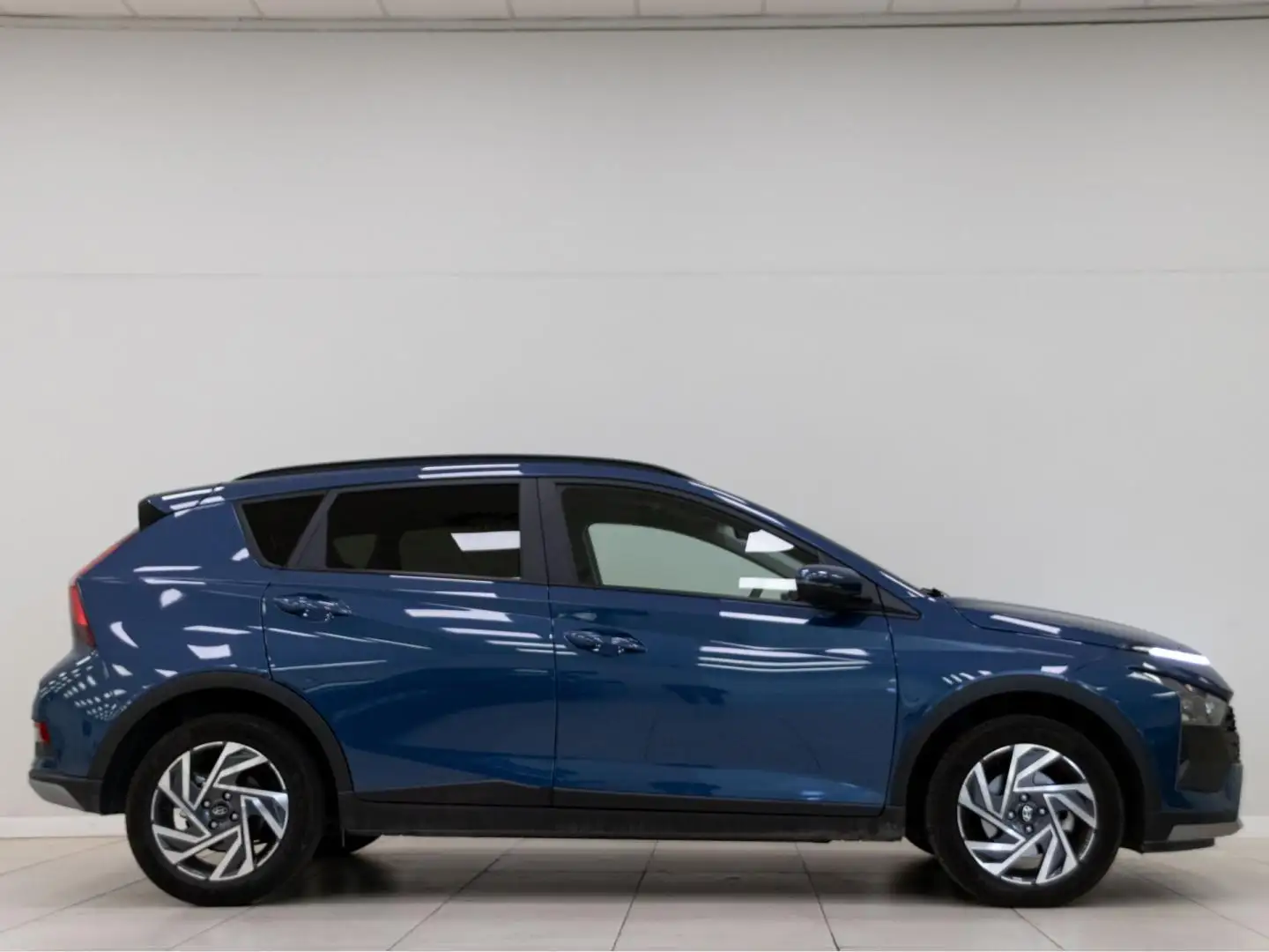 Hyundai BAYON 1.0 TGDI 48V Maxx Azul - 2