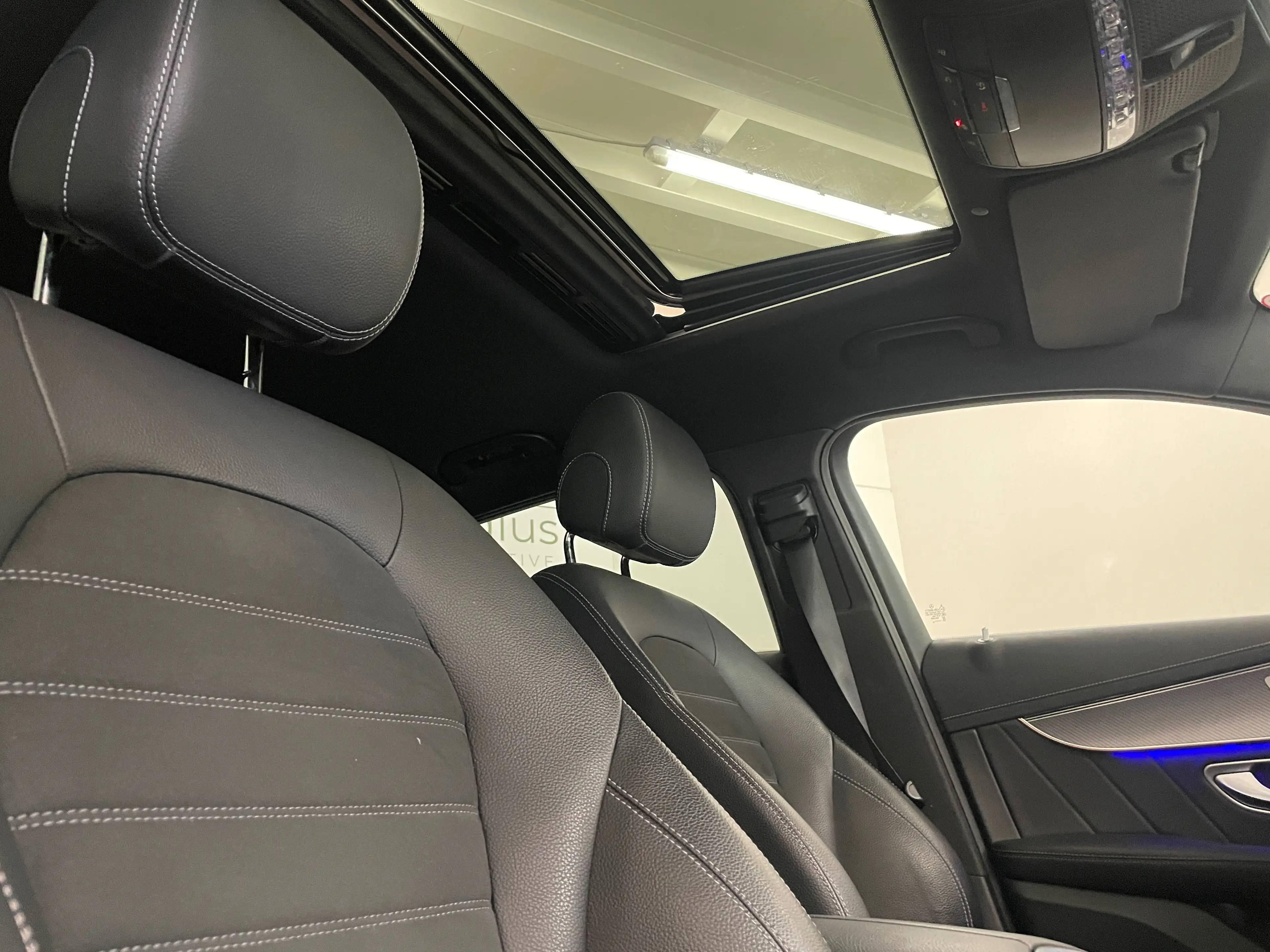 Mercedes-Benz EQC 400 EQC 80 kWh 400 4-Matic Business Solution AMG — photo 8