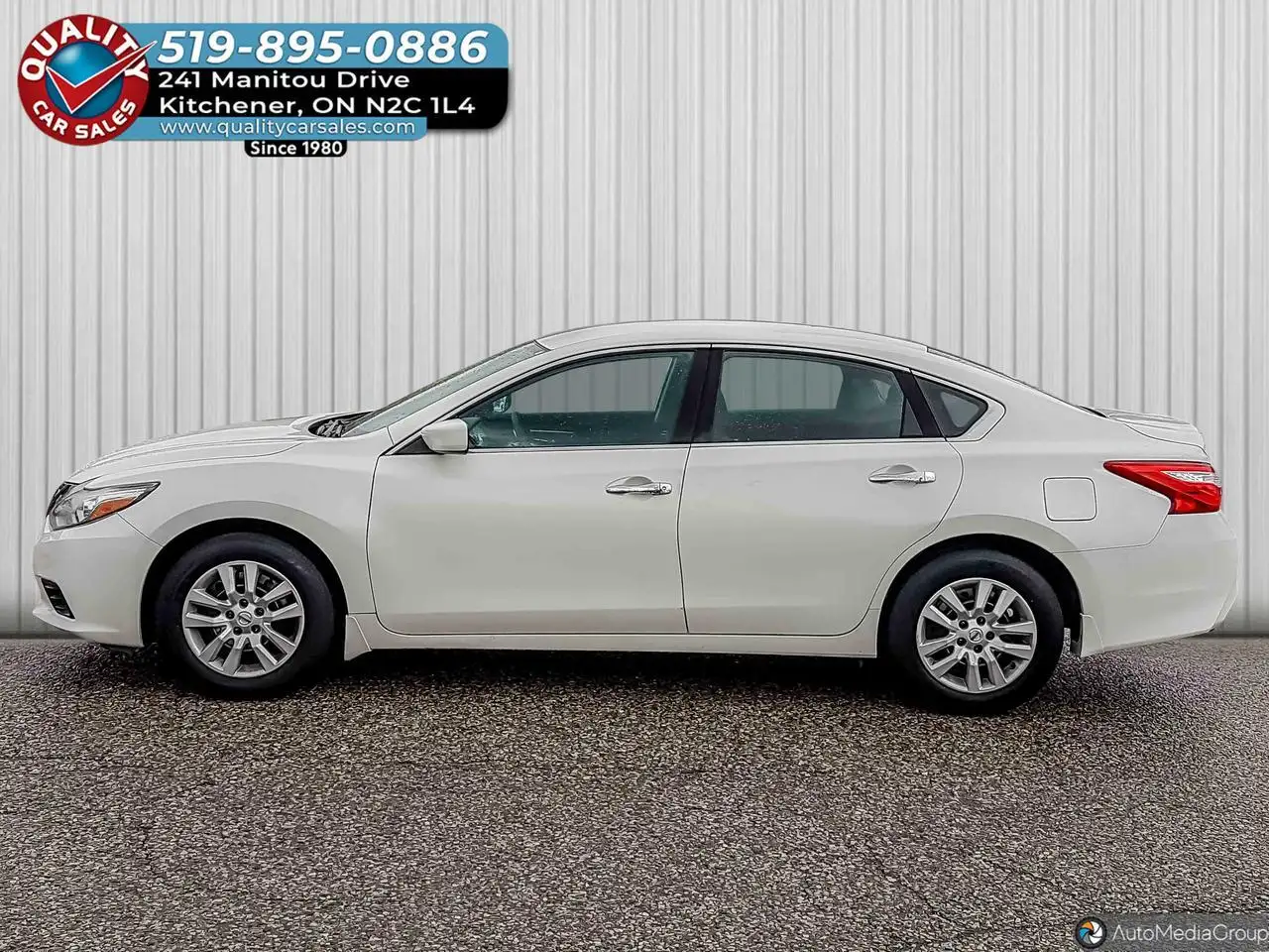 Nissan Altima снимка Nissan Altima