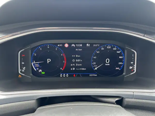 Volkswagen T-Roc view 13