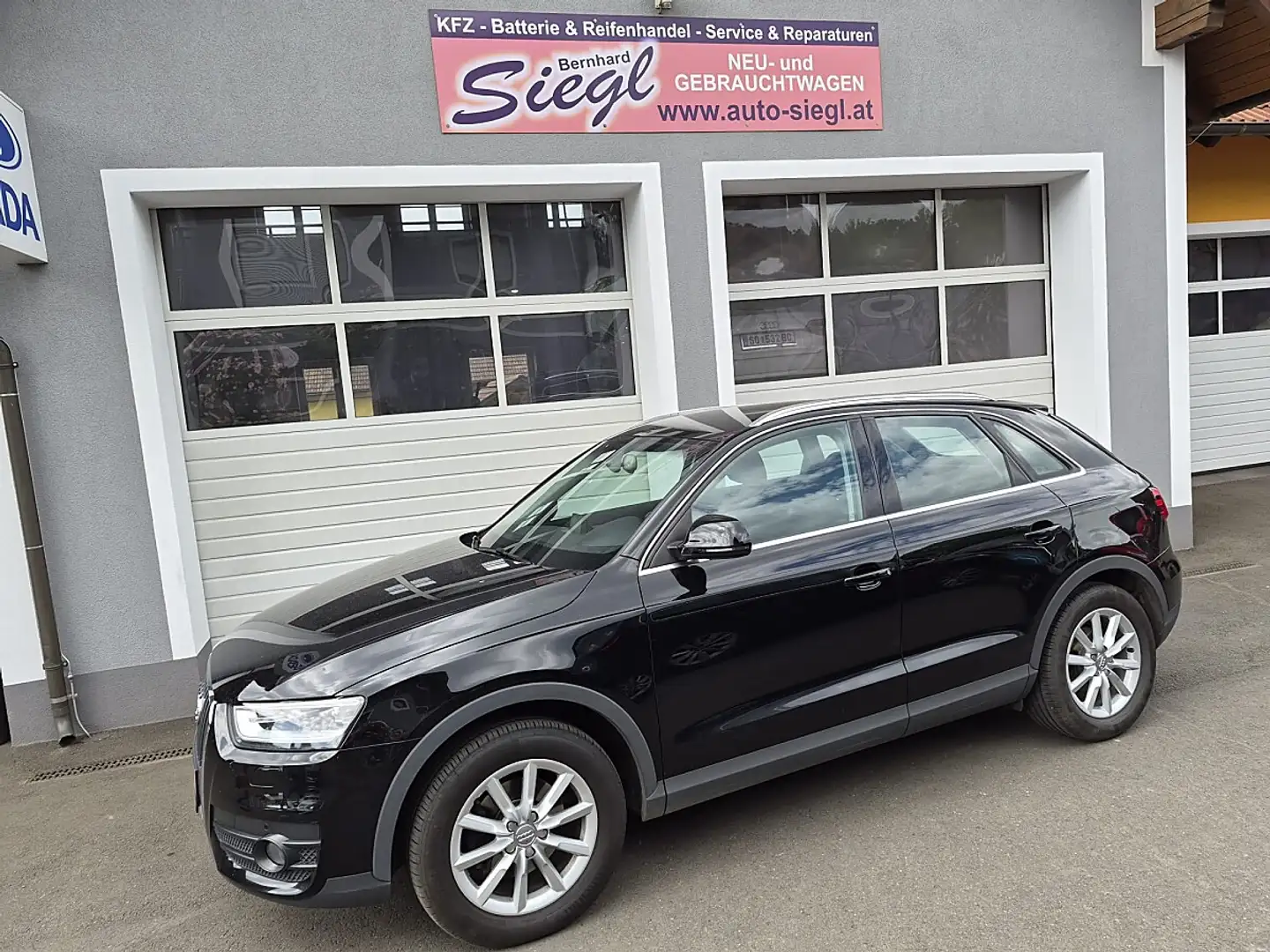 Audi Q3 2,0 TDI quattro Daylight Anhängevorichtung schw... Schwarz - 1