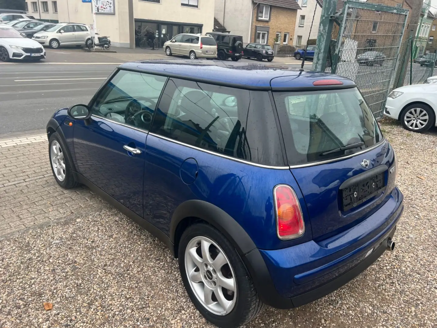 MINI One Mini One*TÜV NEU*KLIMA*SEHR SAUBER* Blau - 2