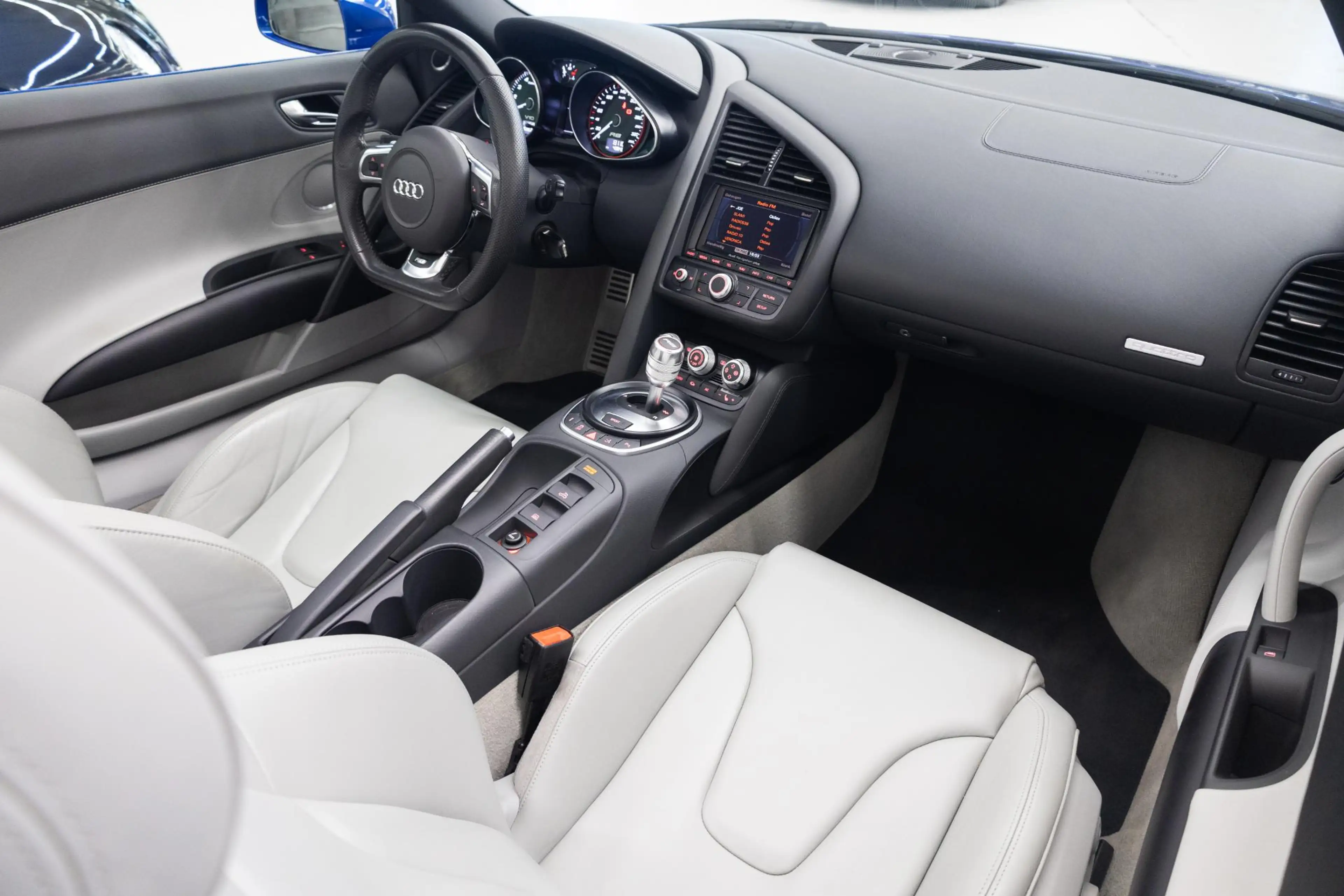 Audi R8 Spyder 5.2 V10 FSI | Nieuwstaat | NL Auto | Camera — photo 18
