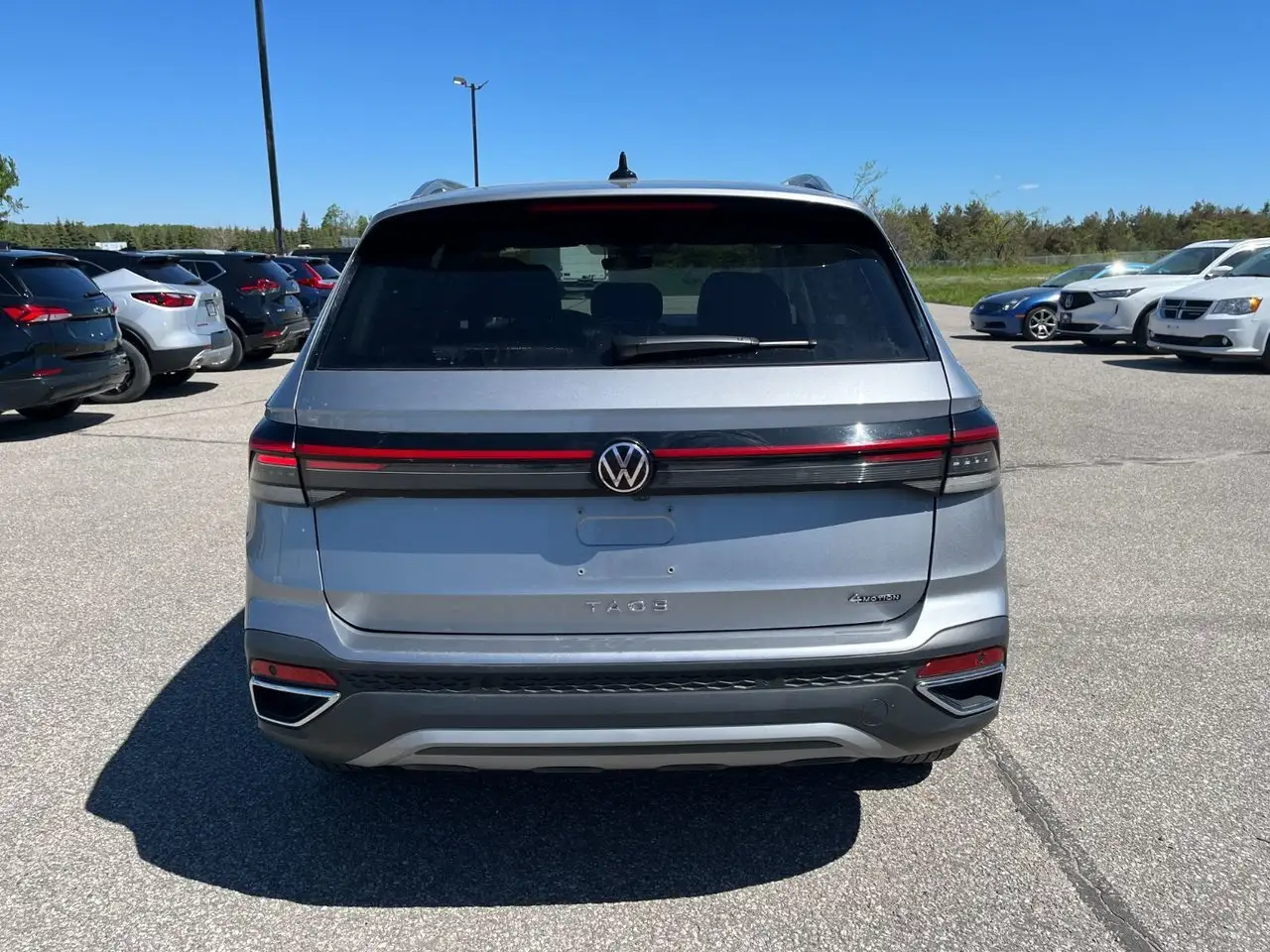 Volkswagen Taos снимка Volkswagen Taos