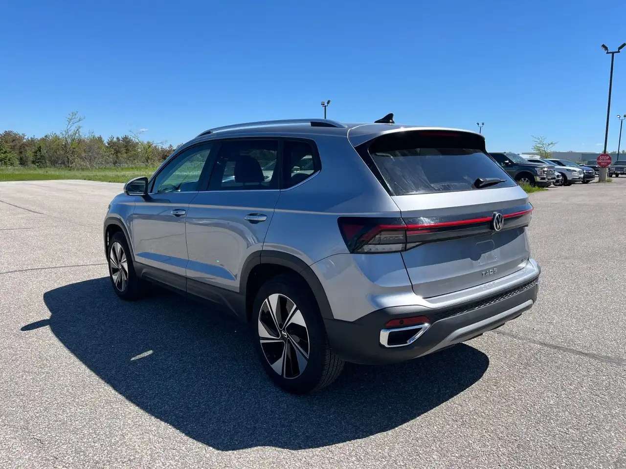 Volkswagen Taos снимка Volkswagen Taos