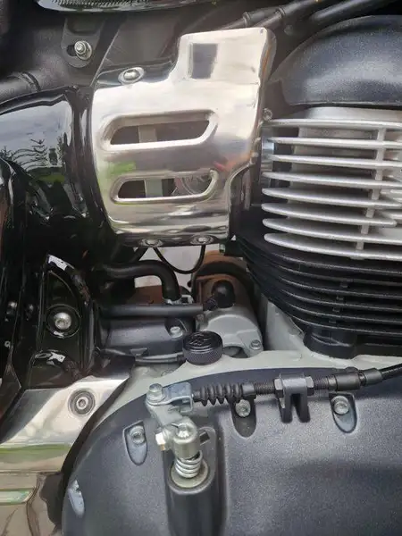 Royal Enfield SUPER METEOR 650 - foto 4
