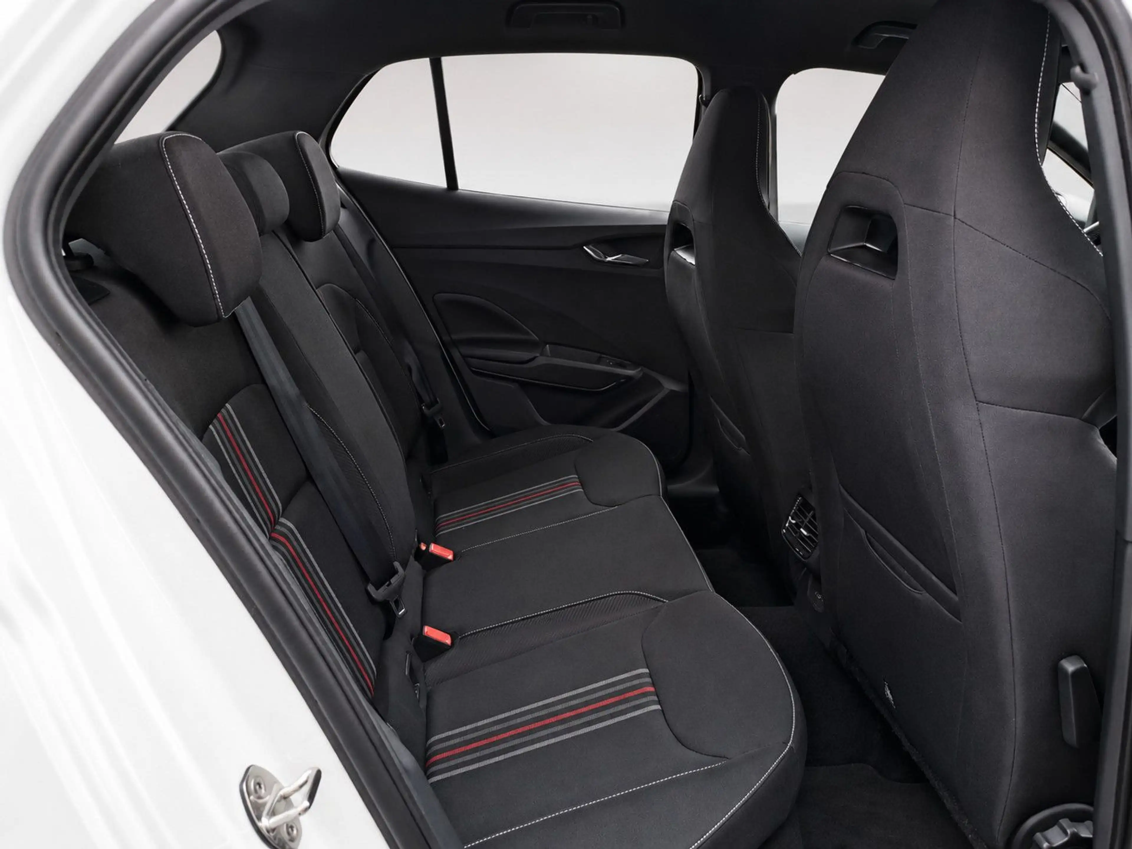 Skoda Fabia 150 PS MONTE CARLO DSG 3xHeizung Navi-App — photo 5