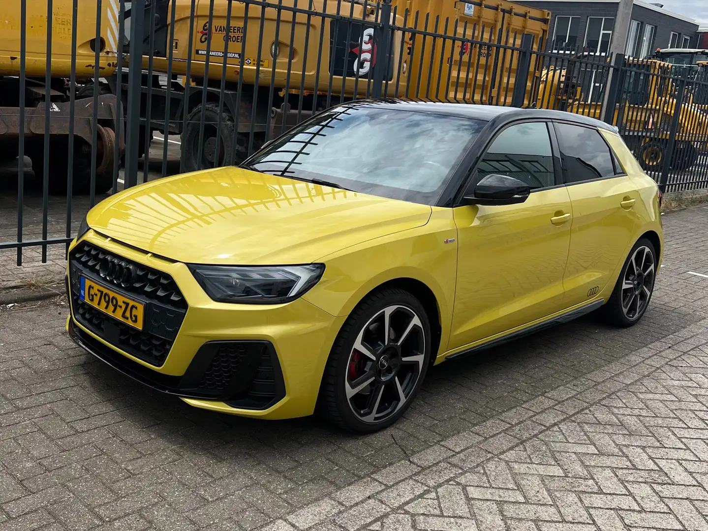 Audi A1 A1 40 TFSI edition one Geel - 1