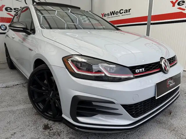Volkswagen Golf GTI 2.0 TSI Performance 180kW