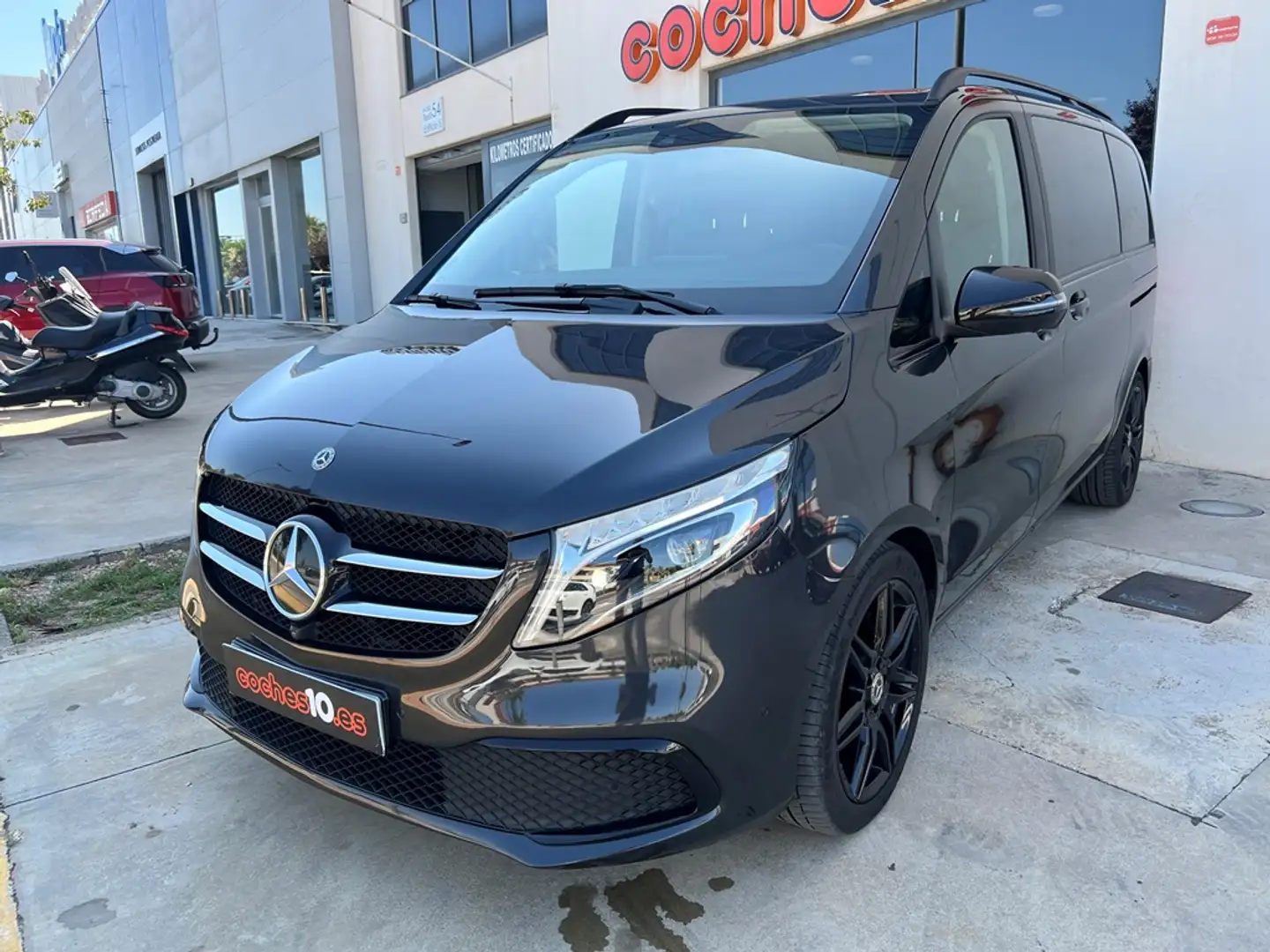 Mercedes-Benz V 250 250d Largo Avantgarde 7G Tronic Negro - 2
