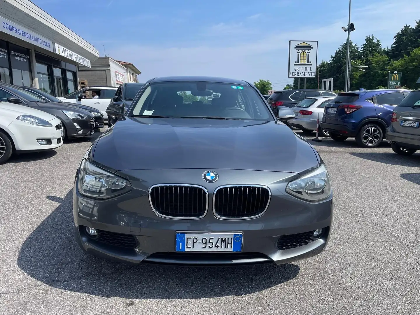 BMW 118 118d 5p Sport auto Grigio - 2
