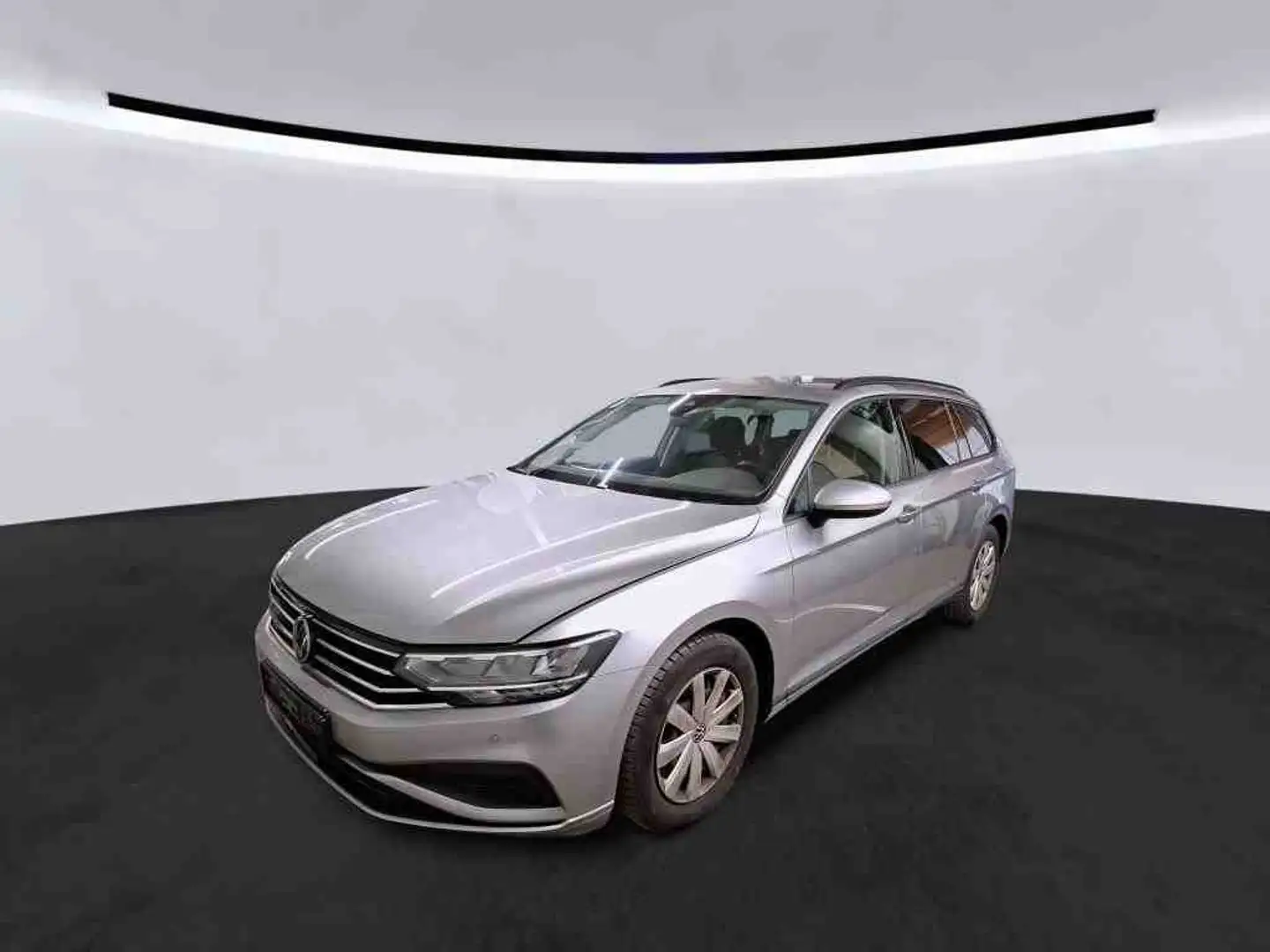Volkswagen Passat Variant 2.0 TDI DSG / Navi, LED, RFK, ACC Silber - 2