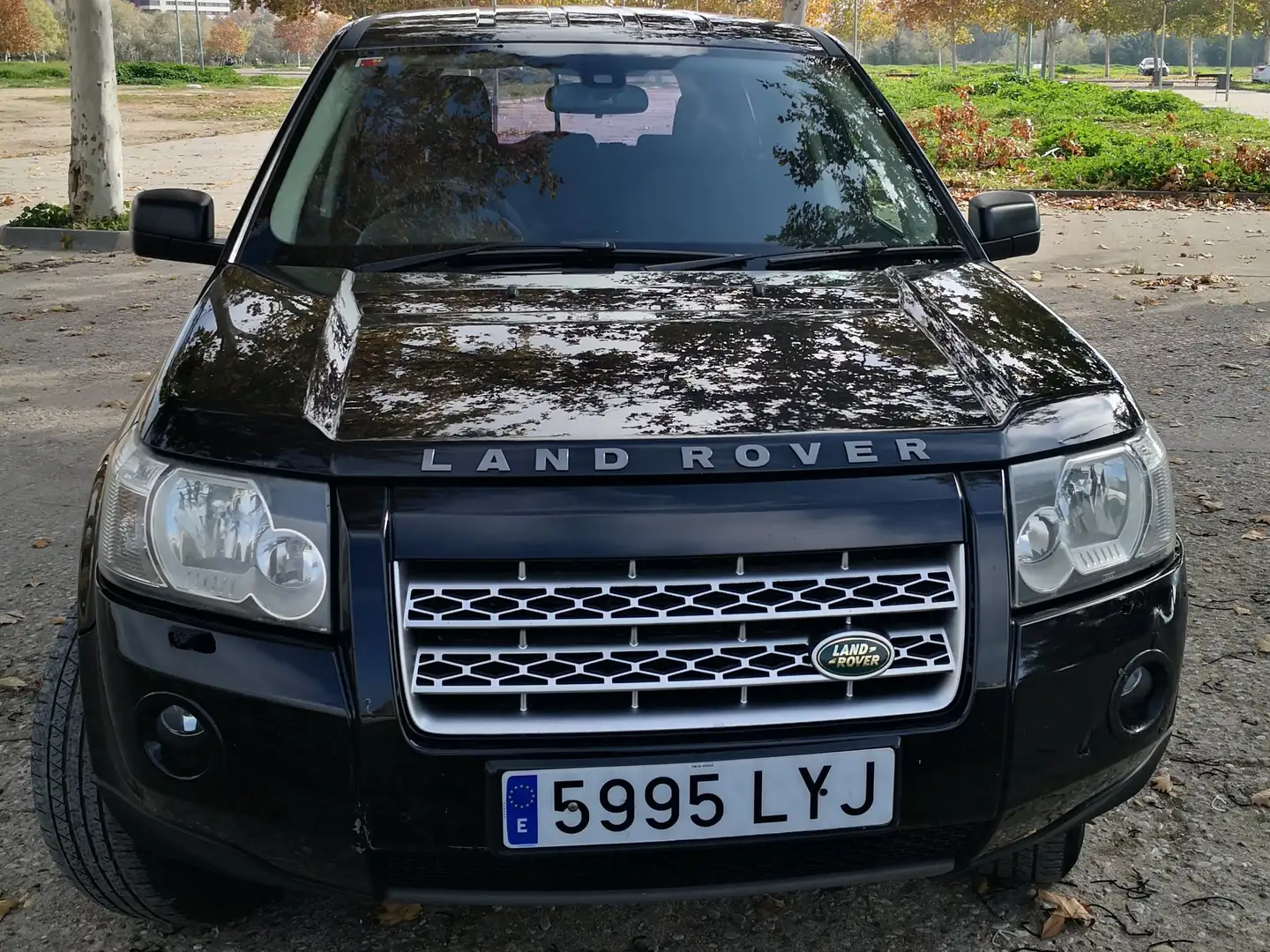 Land Rover Чорний - 1
