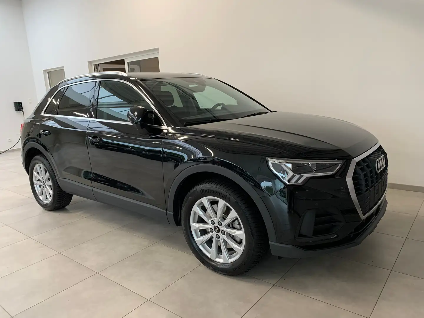 Audi Q3 Q3 45 TFSIe S tronic keyless elec koffer full led Noir - 1