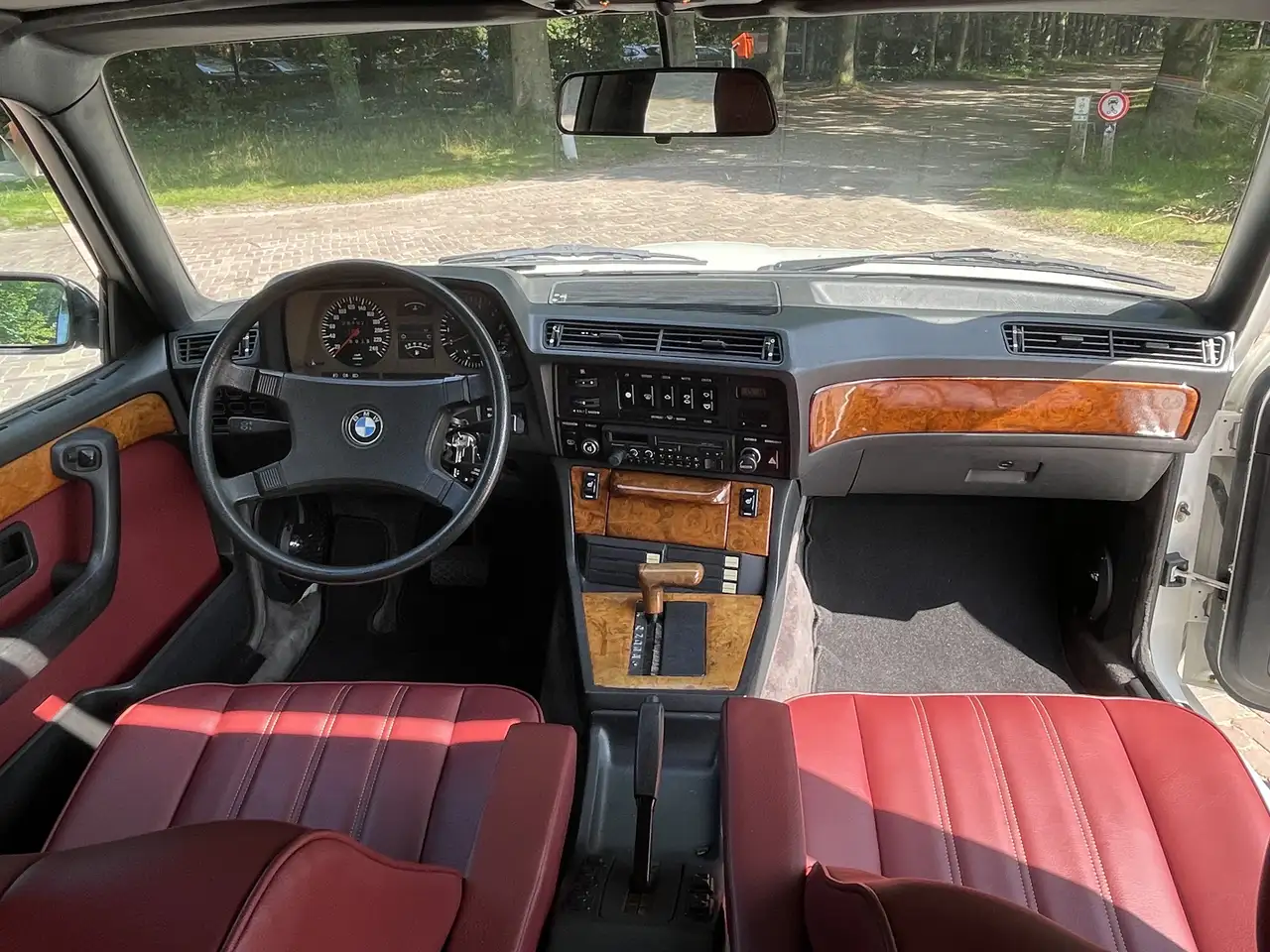 BMW 732i, foto 11