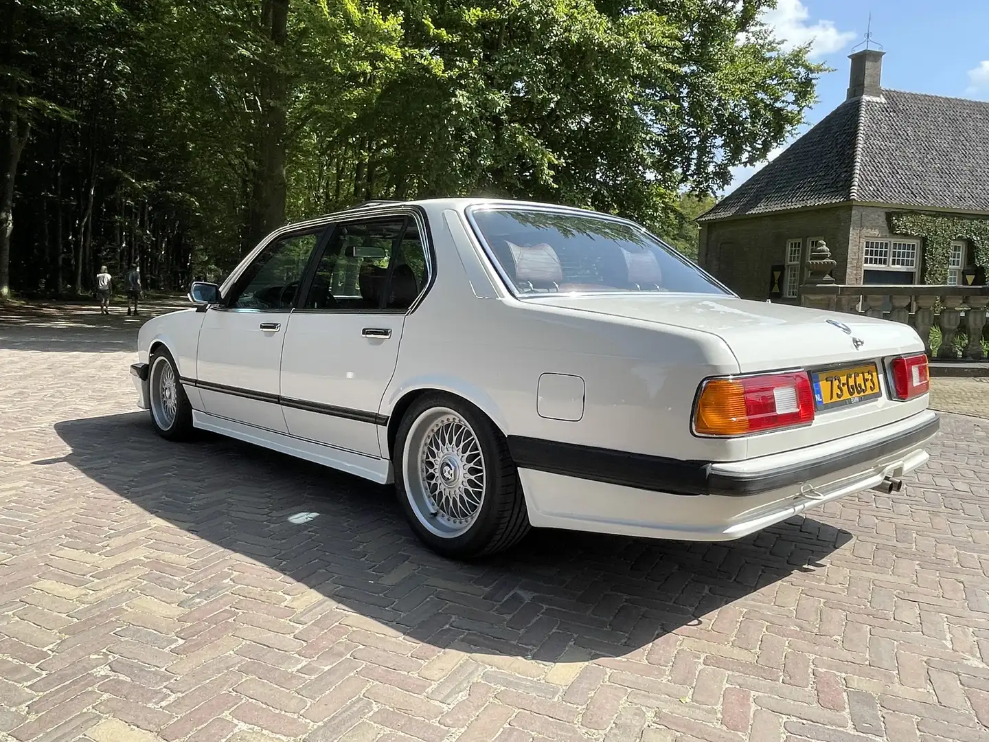BMW 732 732i Weiß - 2