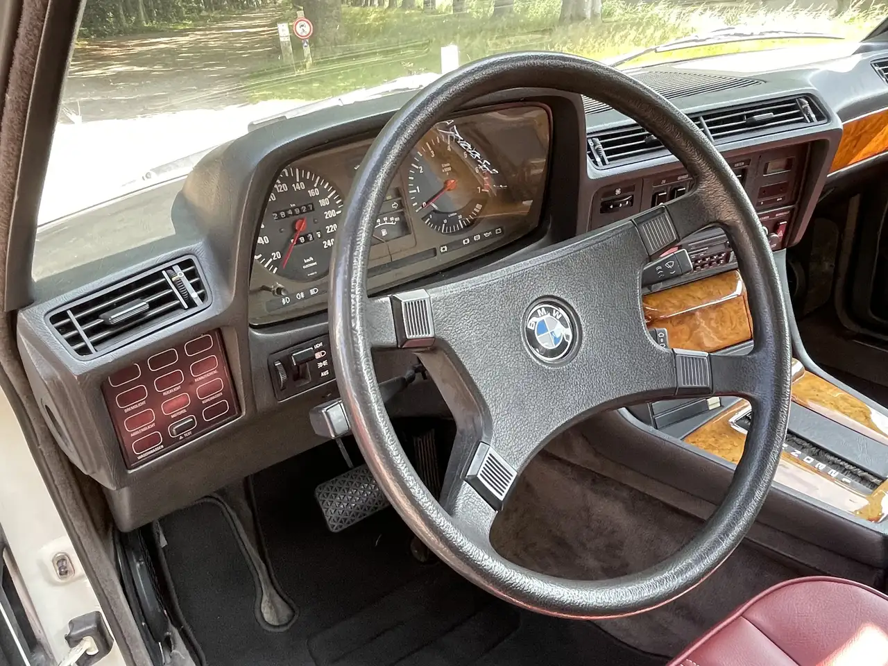 BMW 732i, foto 4