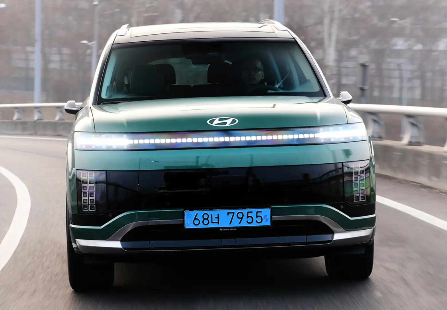 Hyundai IONIQ 9 230Kw Energy AWD Gris - 1